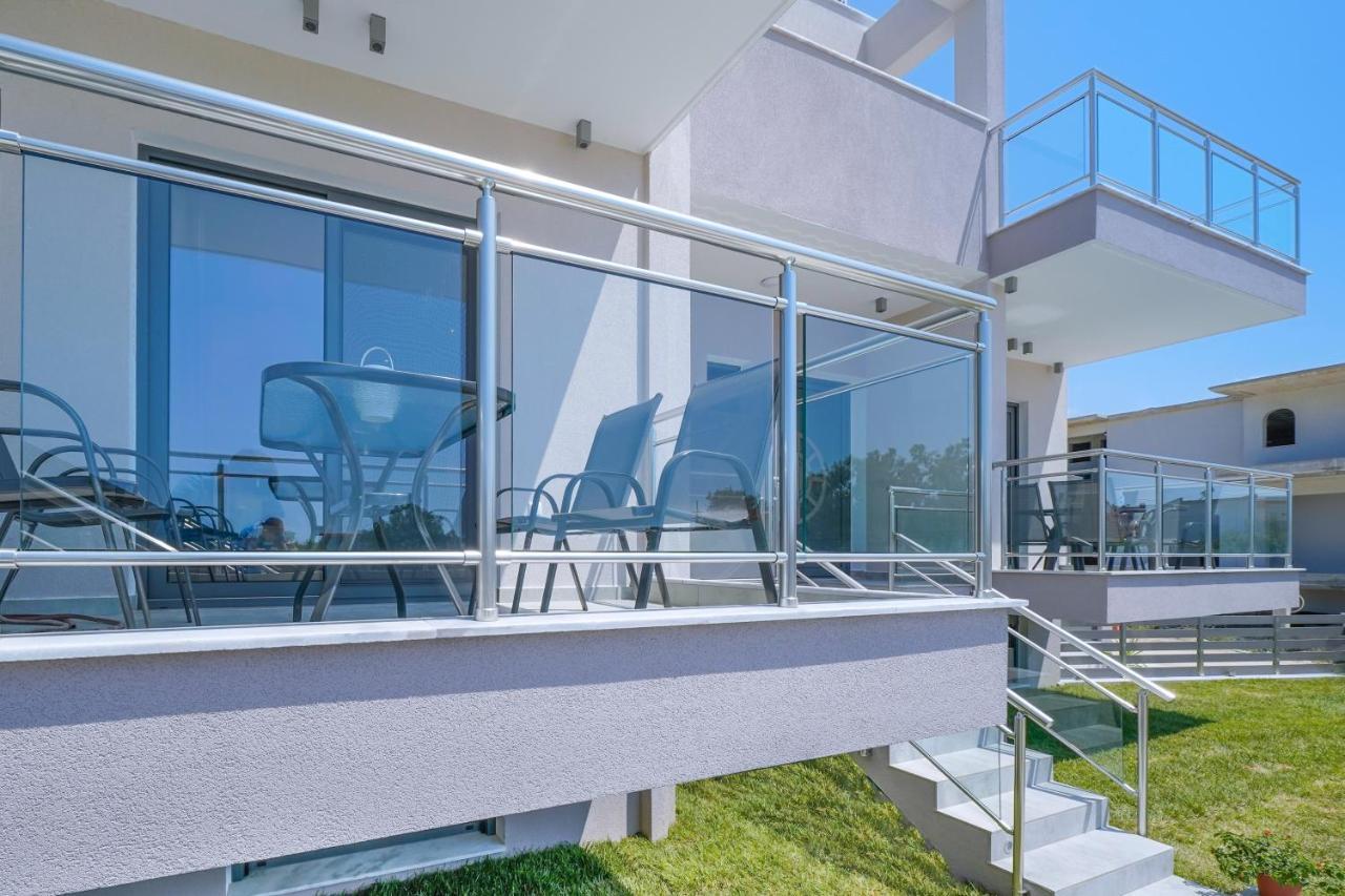 לימנריה Eridon Suites מראה חיצוני תמונה
